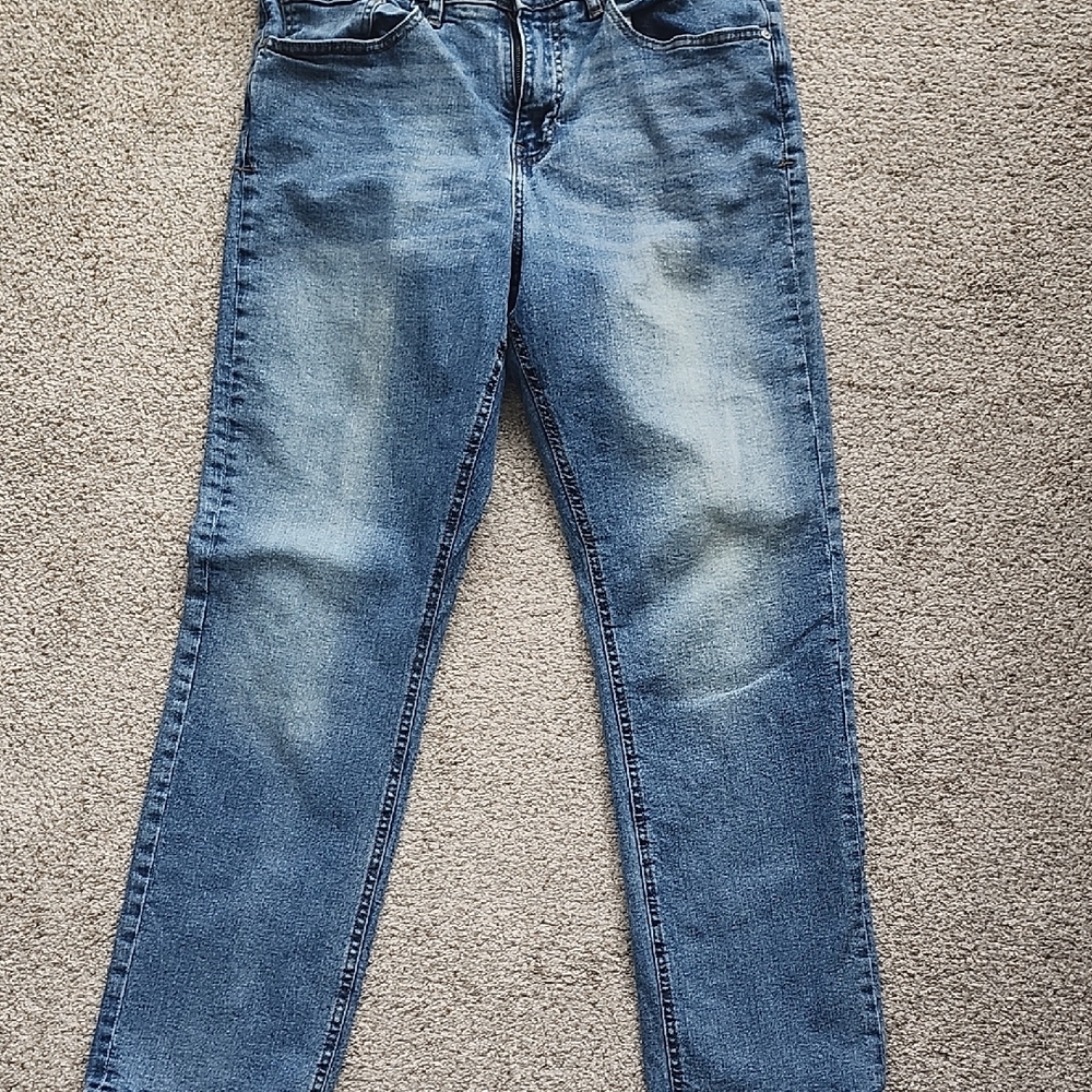 Izod Men's Relaxed Blue Jeans